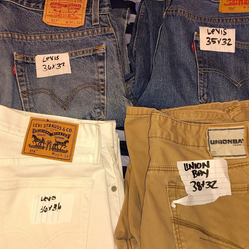 Levi's Relaxed Fit Jeans in Blue and White